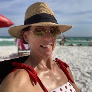 Meet your Posher, Erin